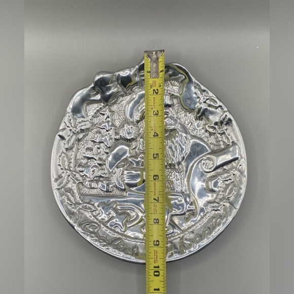 Santa Cookie Plate -3D Relief Santa Eating Cookies & Checking List - 10” Dia - Picture 5 of 6